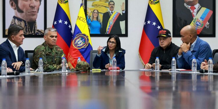 Delcy Rodríguez assume presidência interina enquanto ONU debate ataque dos EUA à Venezuela