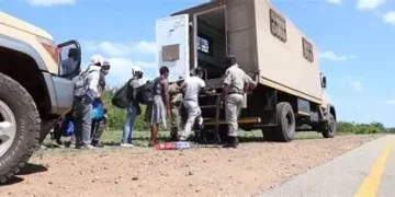 Mais de quatrocentos moçambicanos repatriados da África do Sul por infrações diversas