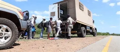 Mais de quatrocentos moçambicanos repatriados da África do Sul por infrações diversas