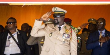 Mamadi Doumbouya toma posse como presidente da Guiné-Conacri após vitória eleitoral