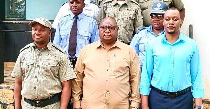 Administrador de Manica exorta PRM a reforçar combate à criminalidade em 2026