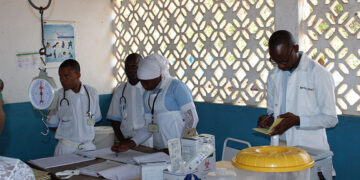 SAÚDE PÚBLICA SOB ESCRUTÍNIO