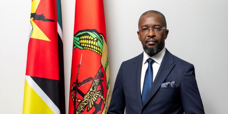 Ministro da Defesa Nacional promove mudanças estratégicas nas FADM