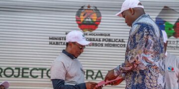 Presidente da República entrega 3.062 talhões infra-estruturados em Matutuíne