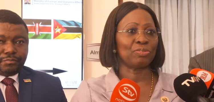 Formação Bilíngue é aposta do Governo para ampliar acessos de estudantes nacionais no exterior