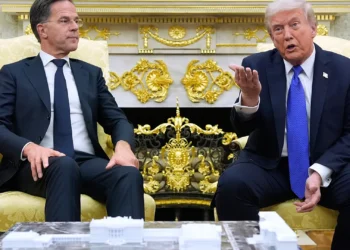 Trump pressiona NATO a agir rapidamente no Estreito de Ormuz