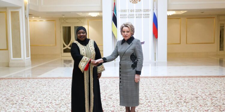 Moçambique e Rússia reforçam cooperação parlamentar e analisam novas áreas de parceria