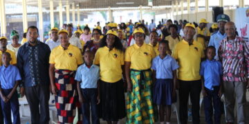 Município de Maputo reforça vacinação com entrega de motorizadas a profissionais de saúde