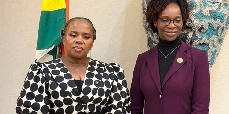 Na África do Sul, Iveth Alane Debate Xenofobia e Direitos dos Trabalhadores Moçambicanos