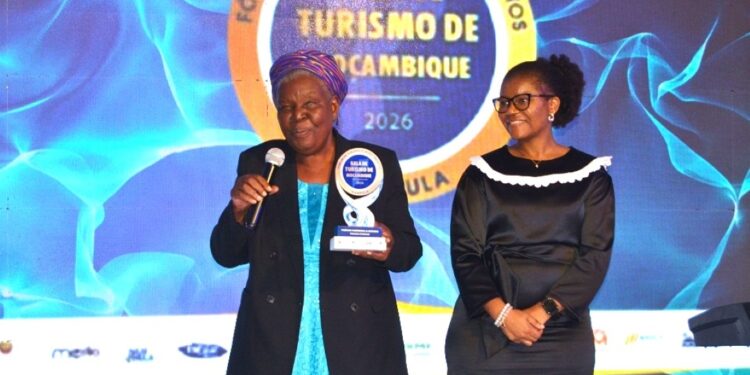 Paulina Chiziane homenageada pelo contributo à cultura moçambicana