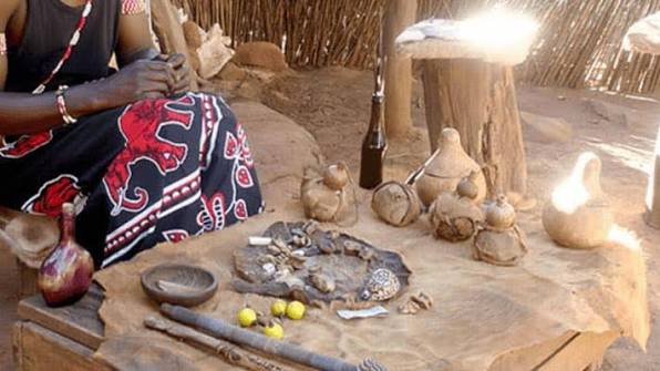 Niassa: AMETRAMO expulsa 27 falsos curandeiros e denuncia interferência de Régulo Chiuaula